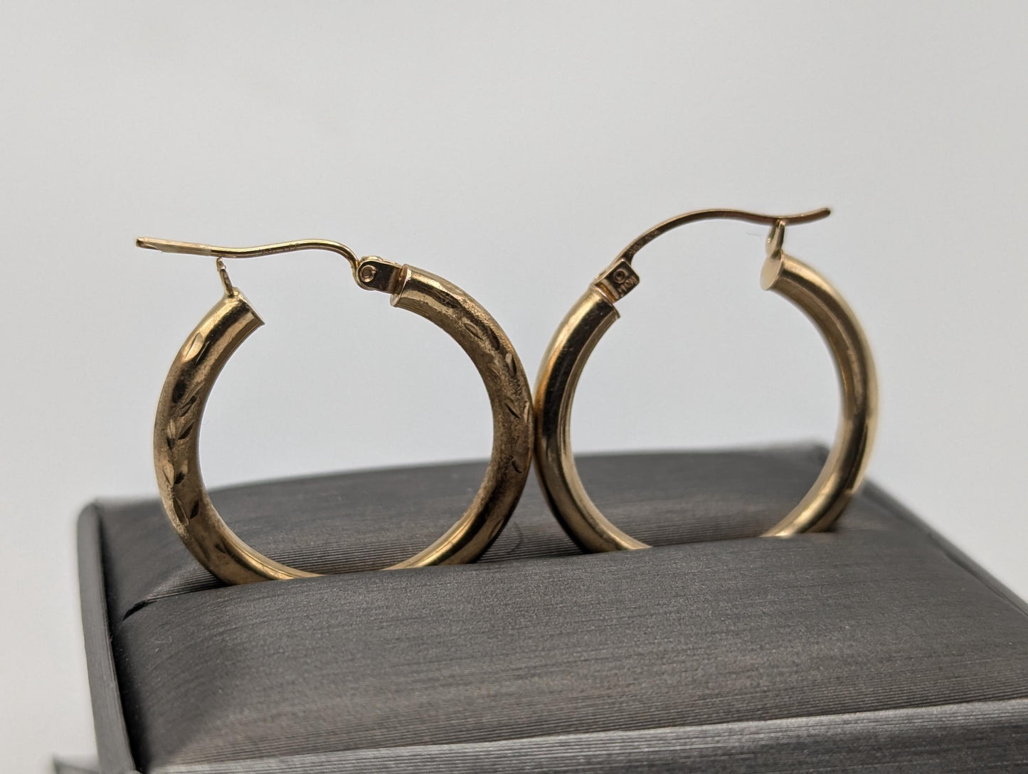 10k Large Vintage Gold Classic Etched Textured Hoop Earrings Gold Hoops Wheat