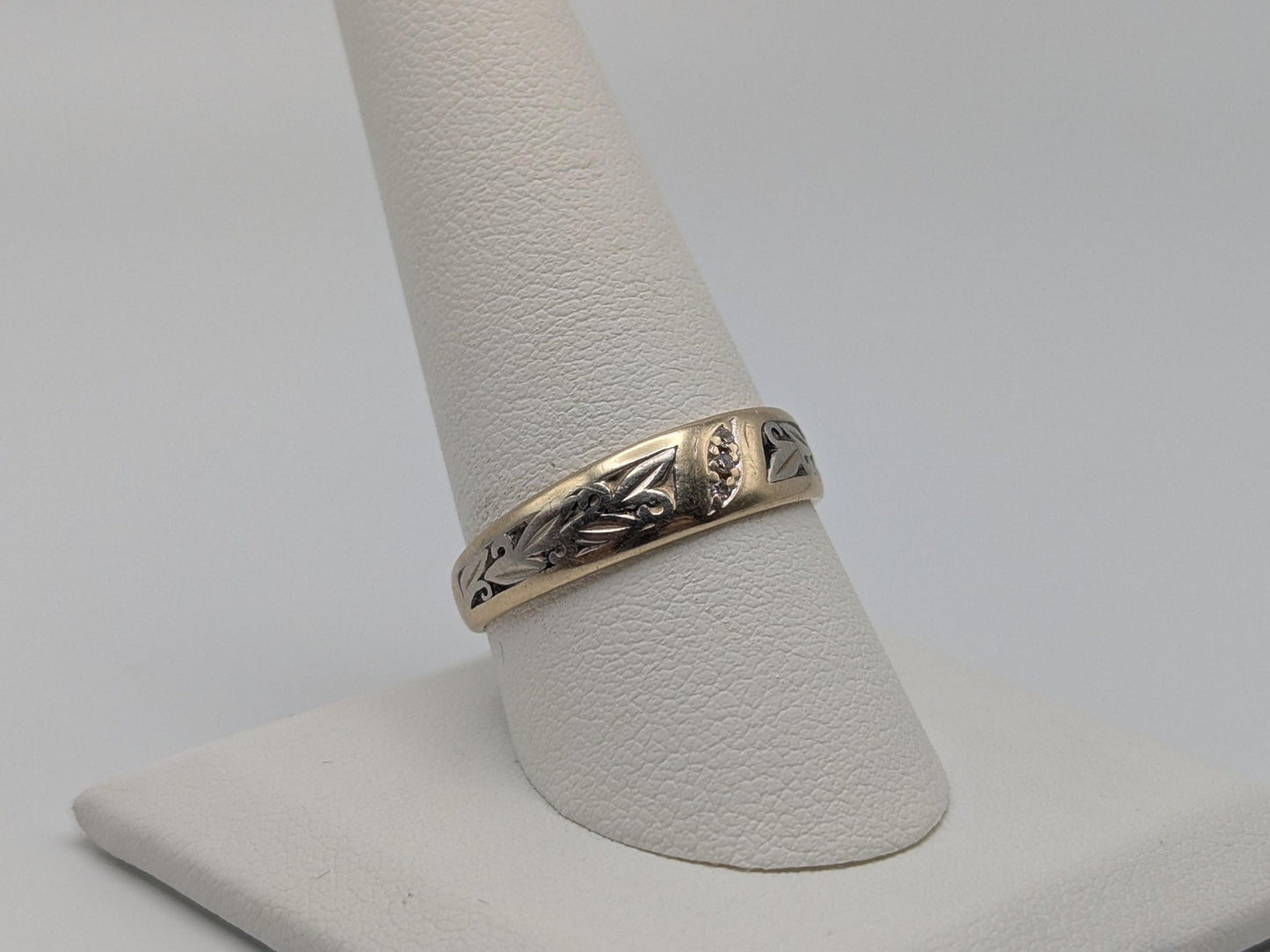 14k Vintage Two-Tone Diamond Engraved Ring Wedding Band Anniversary Ring