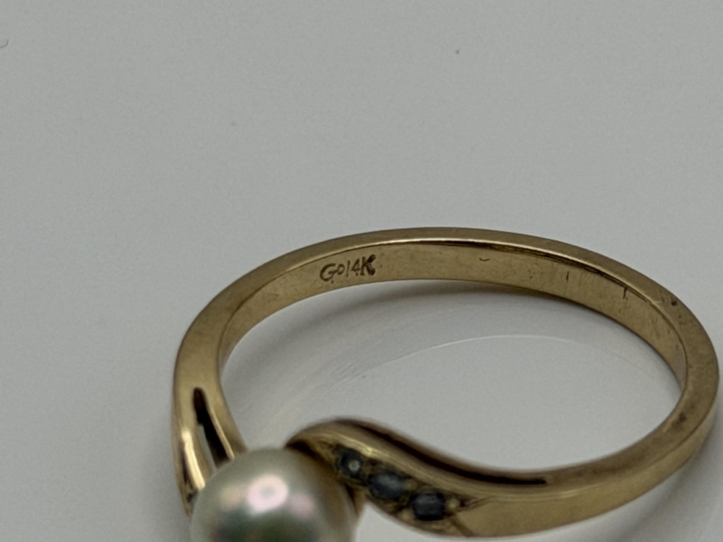 Vintage 14k Pearl Diamond Ring. Dainty Pearl Ring Diamond Promise Ring.