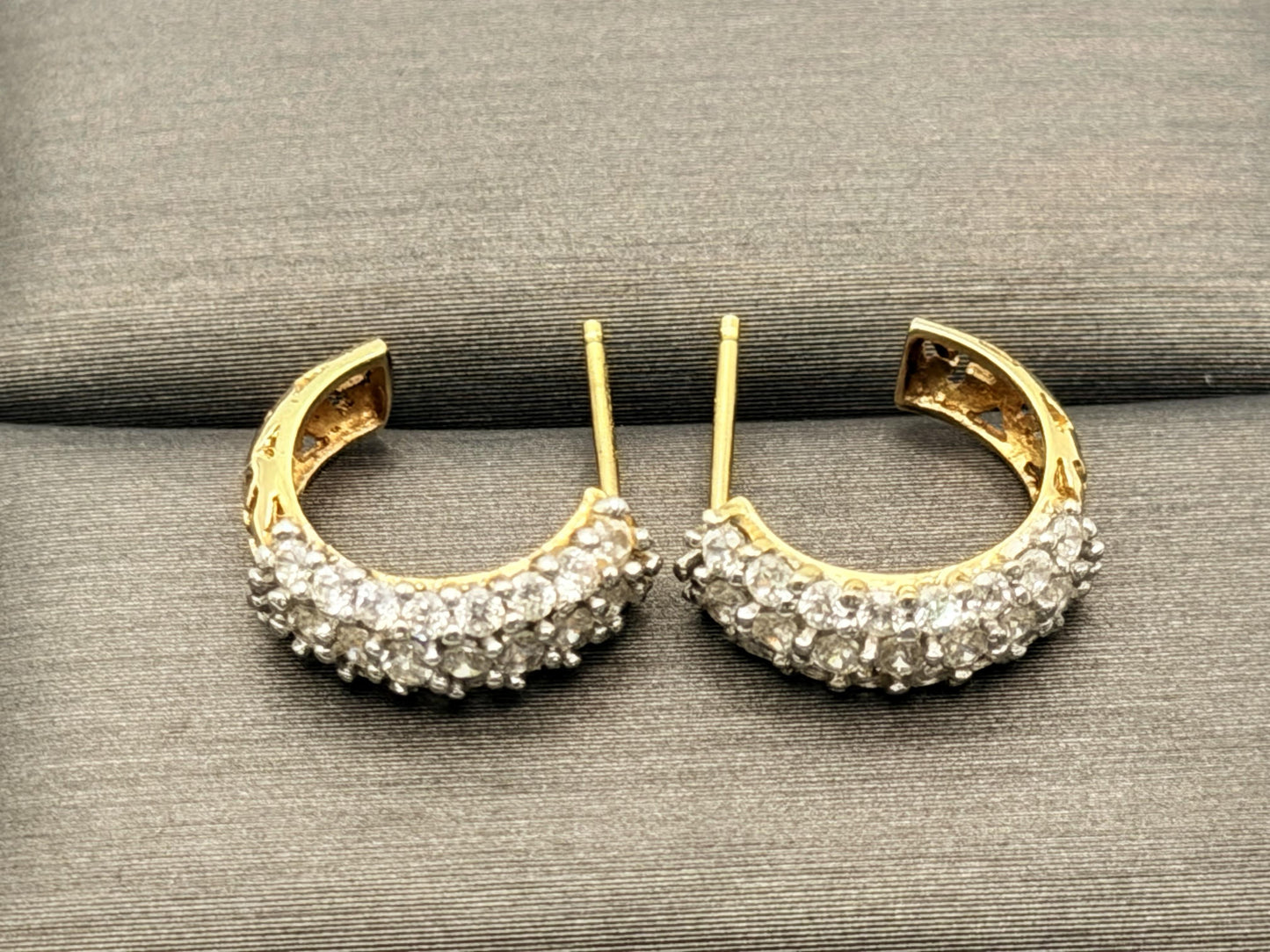 14K Yellow Gold Hoop Earrings Huggie Hoops Pavé Style 14mm