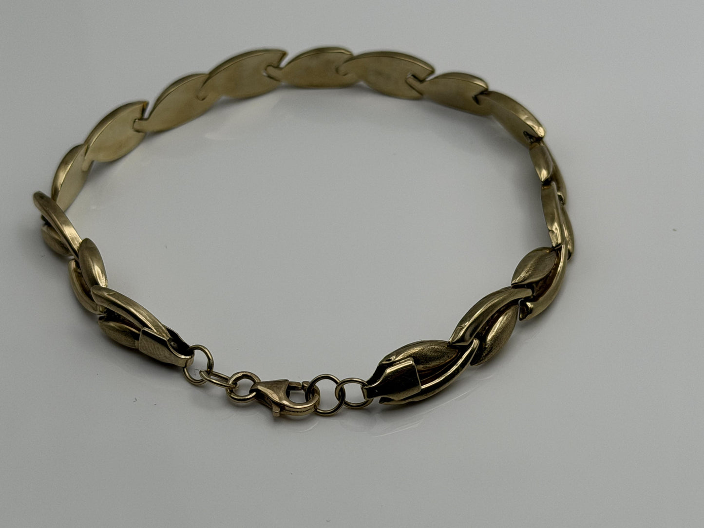 Unique 10k Yellow Gold Wheat Link Bracelet 5.5 gr Chain
