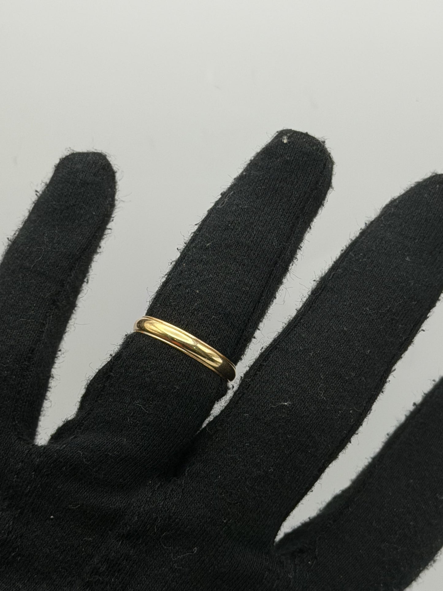 14k Yellow Gold Miligrain Comfort Fit Wedding Ring.
