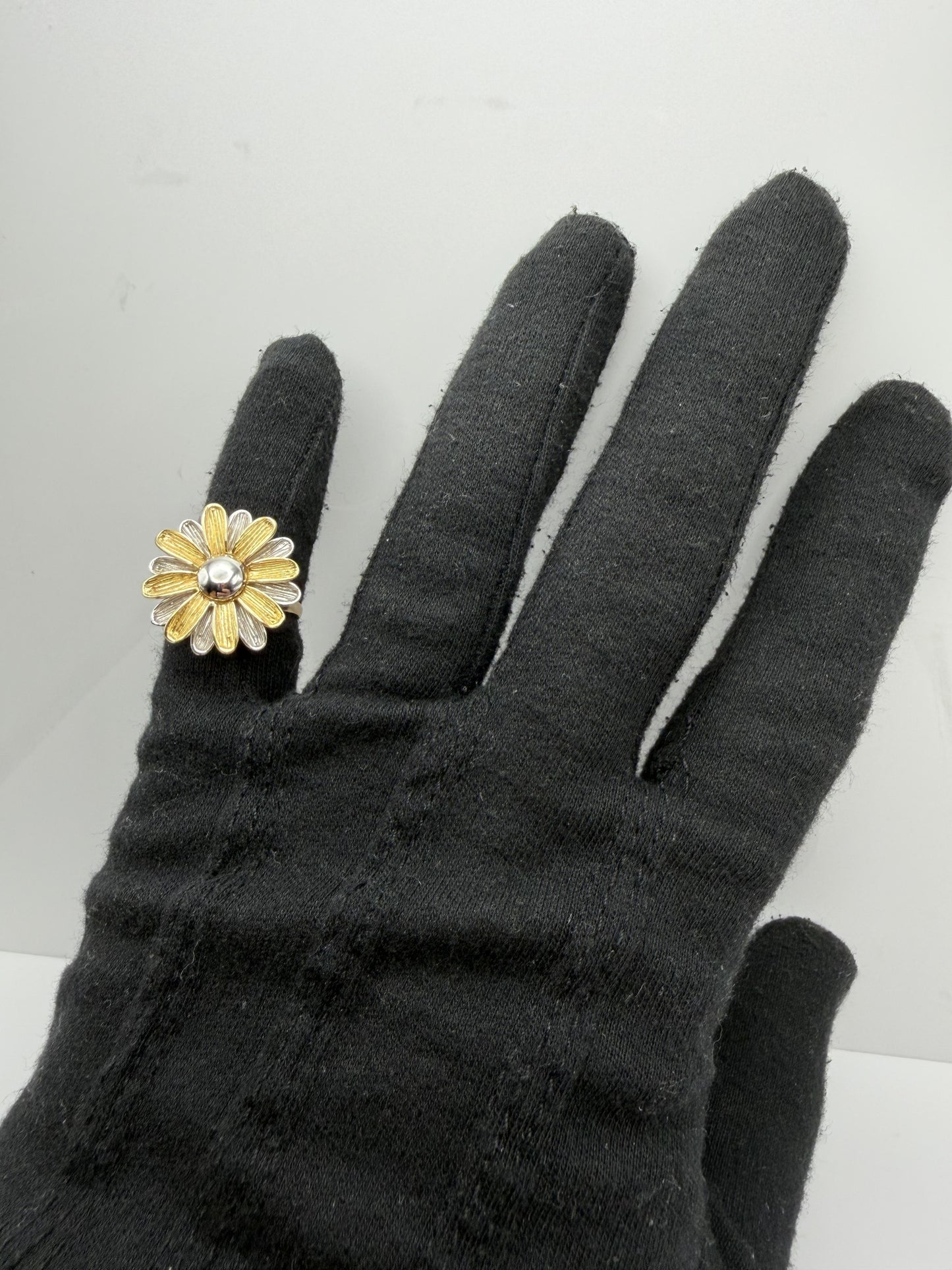 Heavy 14k Gold Two-Tone Daisy Flower Textured Floral Statement Cocktail Ring