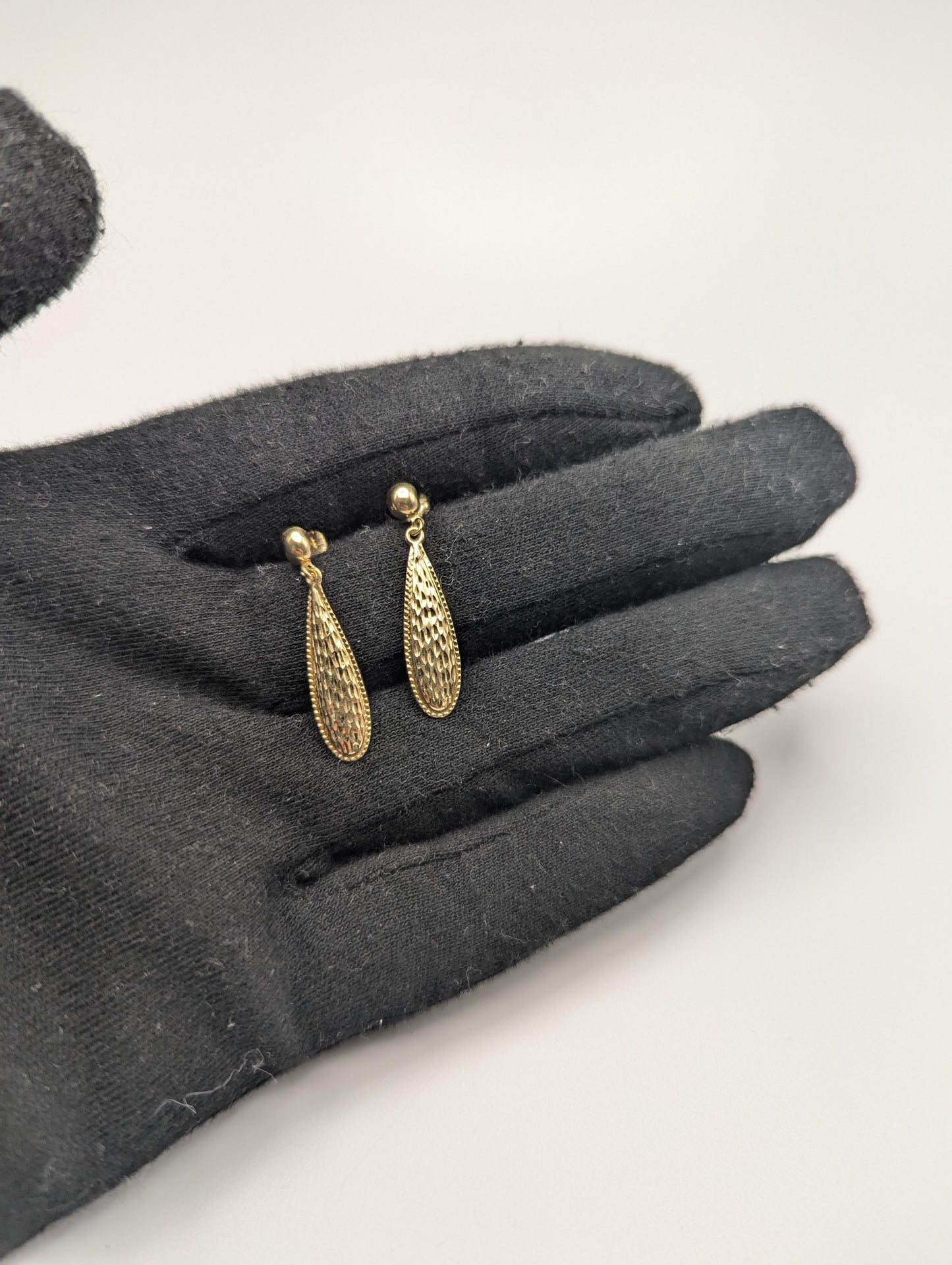 Vintage 14K Solid Yellow Gold Dangle Earrings Drop Earrings Tear-Drop Dangle