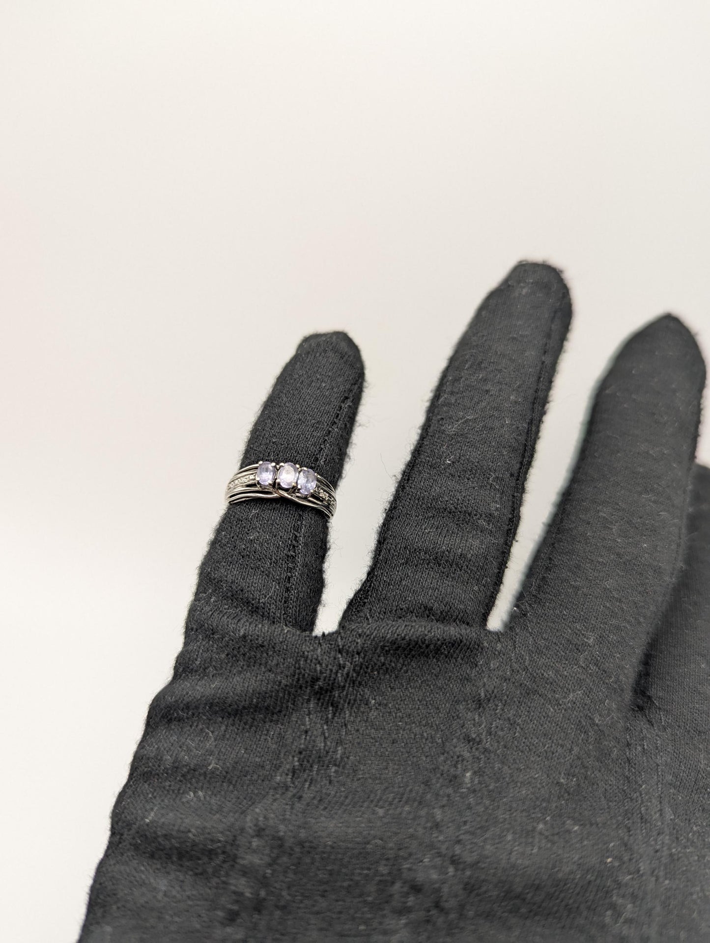 10k White Gold Tanzanite Diamond Vintage Promise Cocktail Ring.