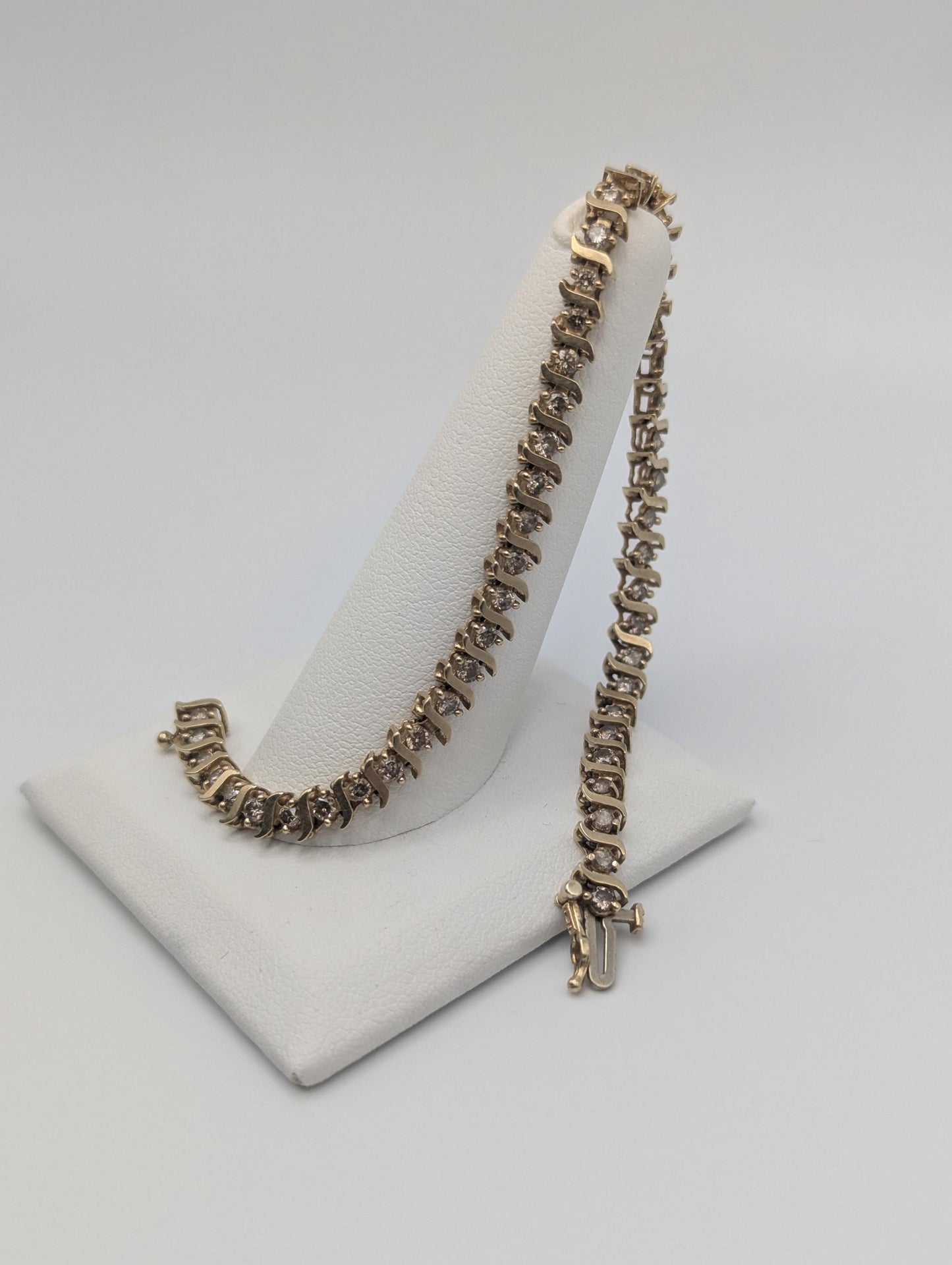 10k Yellow Gold 2.4 ctw Diamonds HEAVY 7.2 grams Bracelets Women Tennis Bracelet 7"