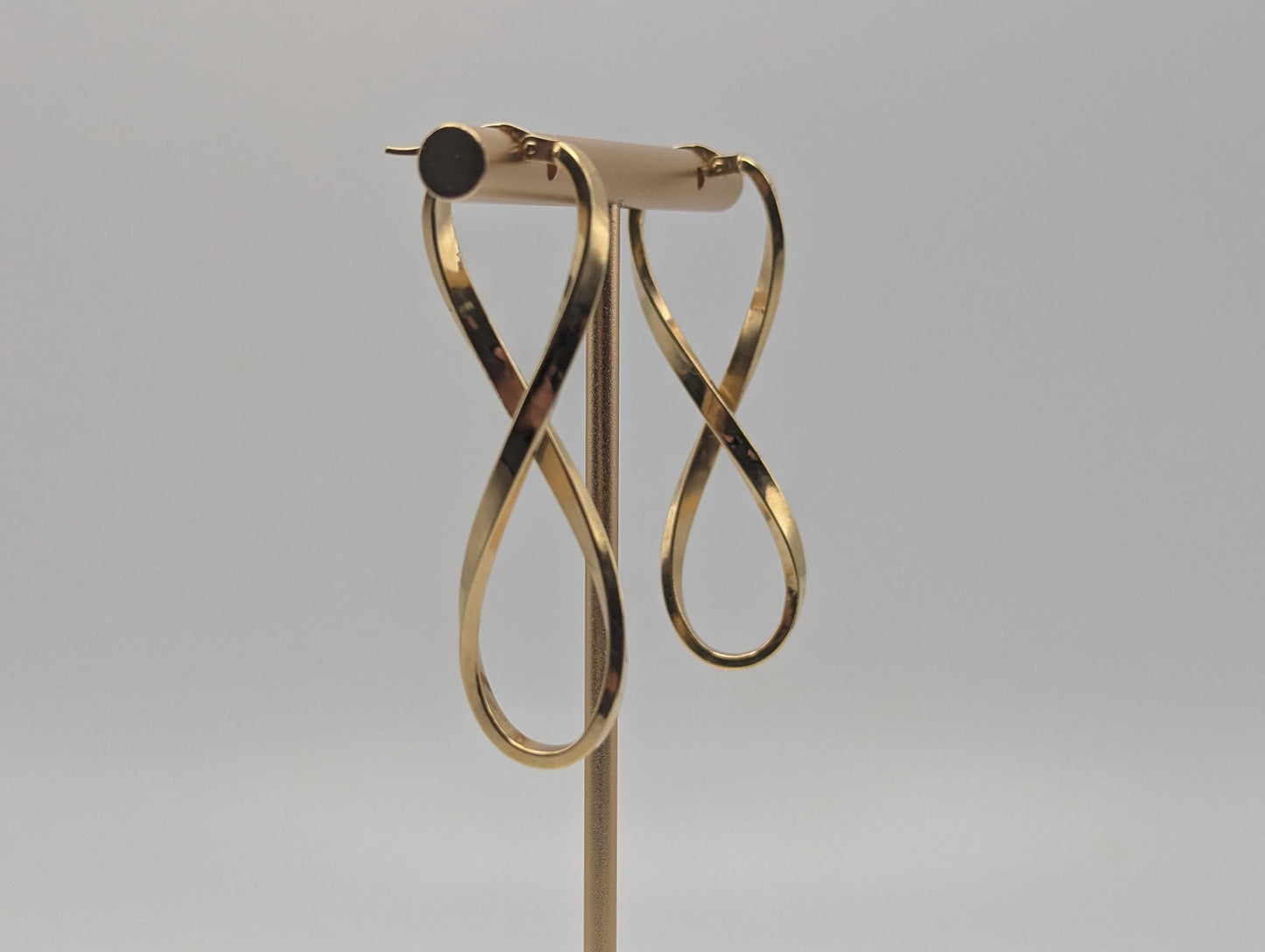 14k ITALY Twisted Long Infinity Hoop Earrings. Etched Twisted Hoops