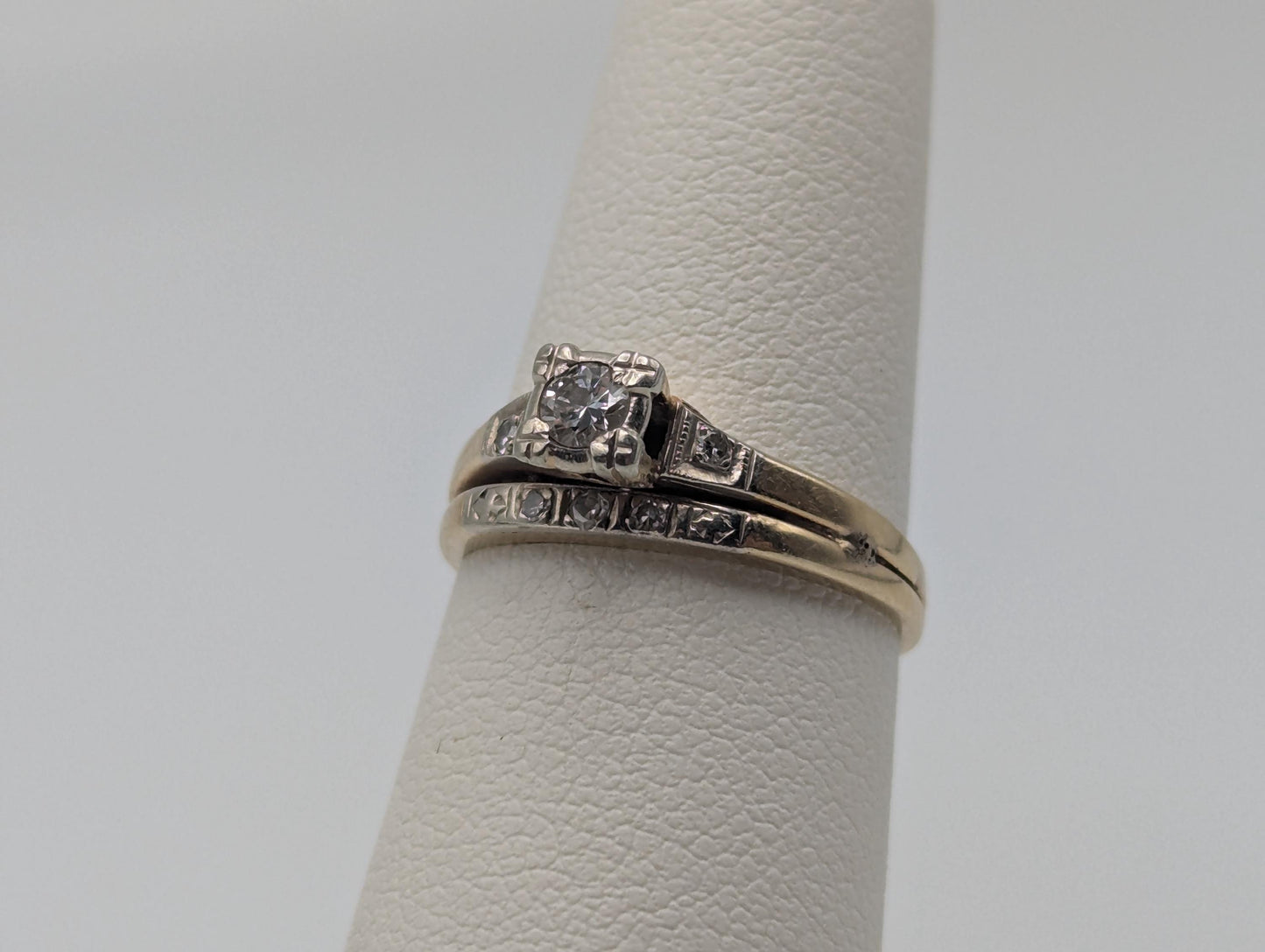 14k Yellow Gold Diamond Wedding Set. Vintage Diamond Engagement Ring. Wedding Ring.