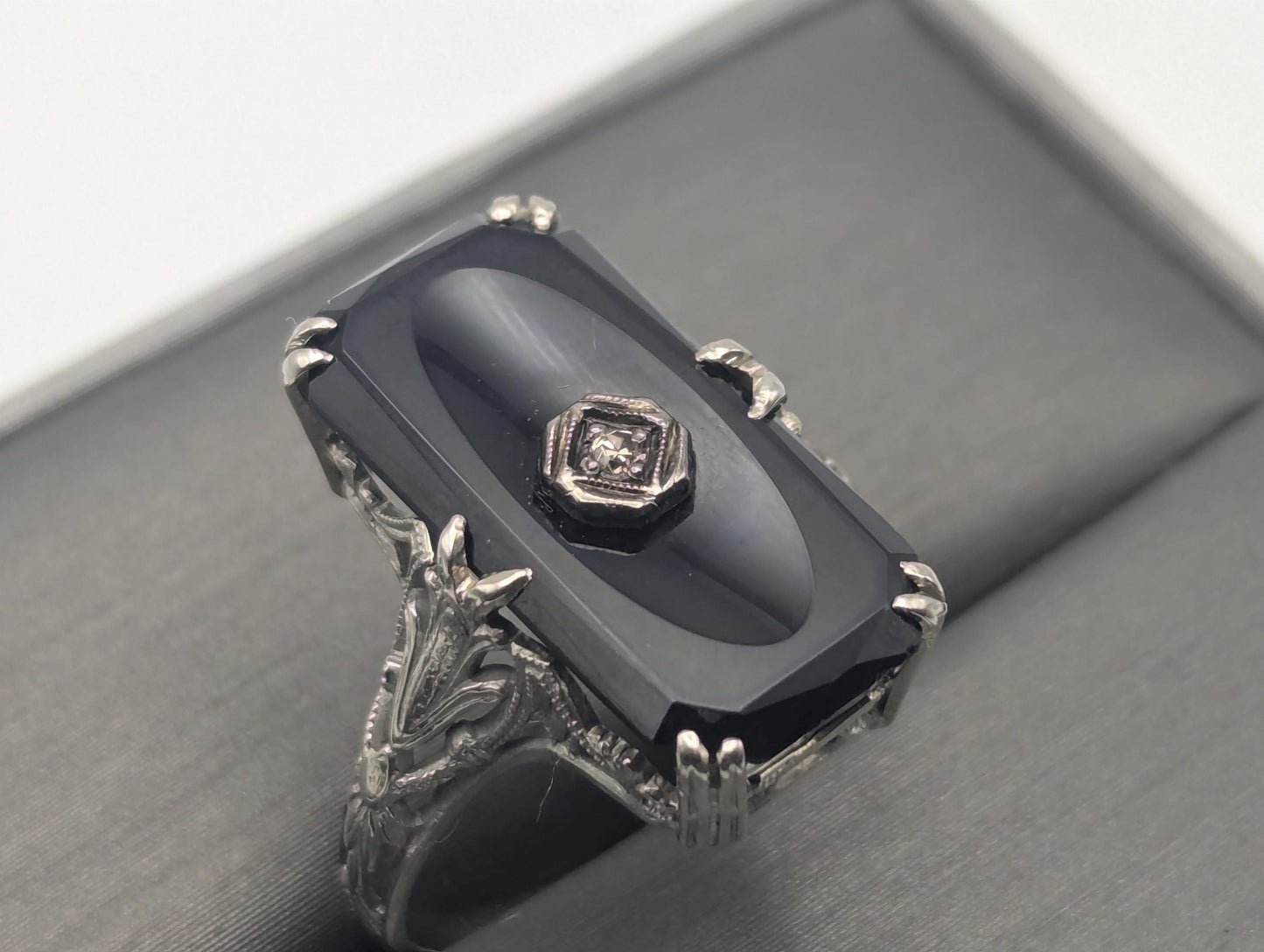 Vintage 18k White Gold Art Deco Black Onyx Ring Midnight Statement Ring