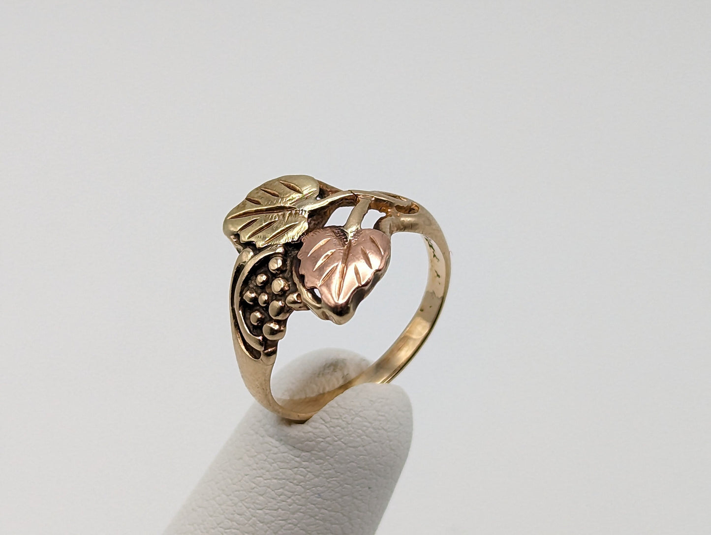 Black Hills Gold Ring. 10k Multi-tone Gold Black Hills Signet Ring. 10k/12k Black Hill Band. Rose Gold Flower Vine Ring.