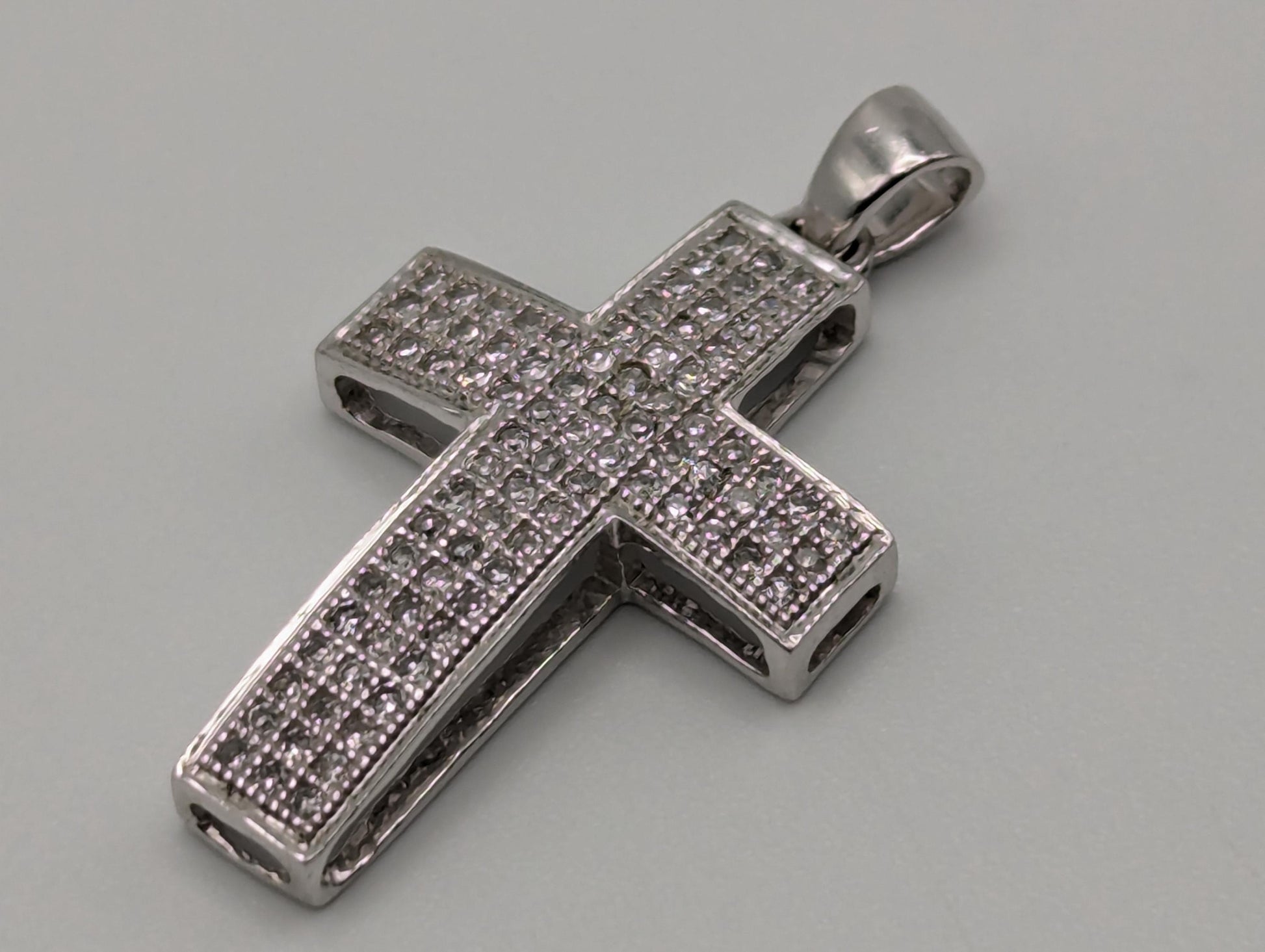 10K White Gold .43ctw Diamond Cross Pendant Crucifix Christian Pendant