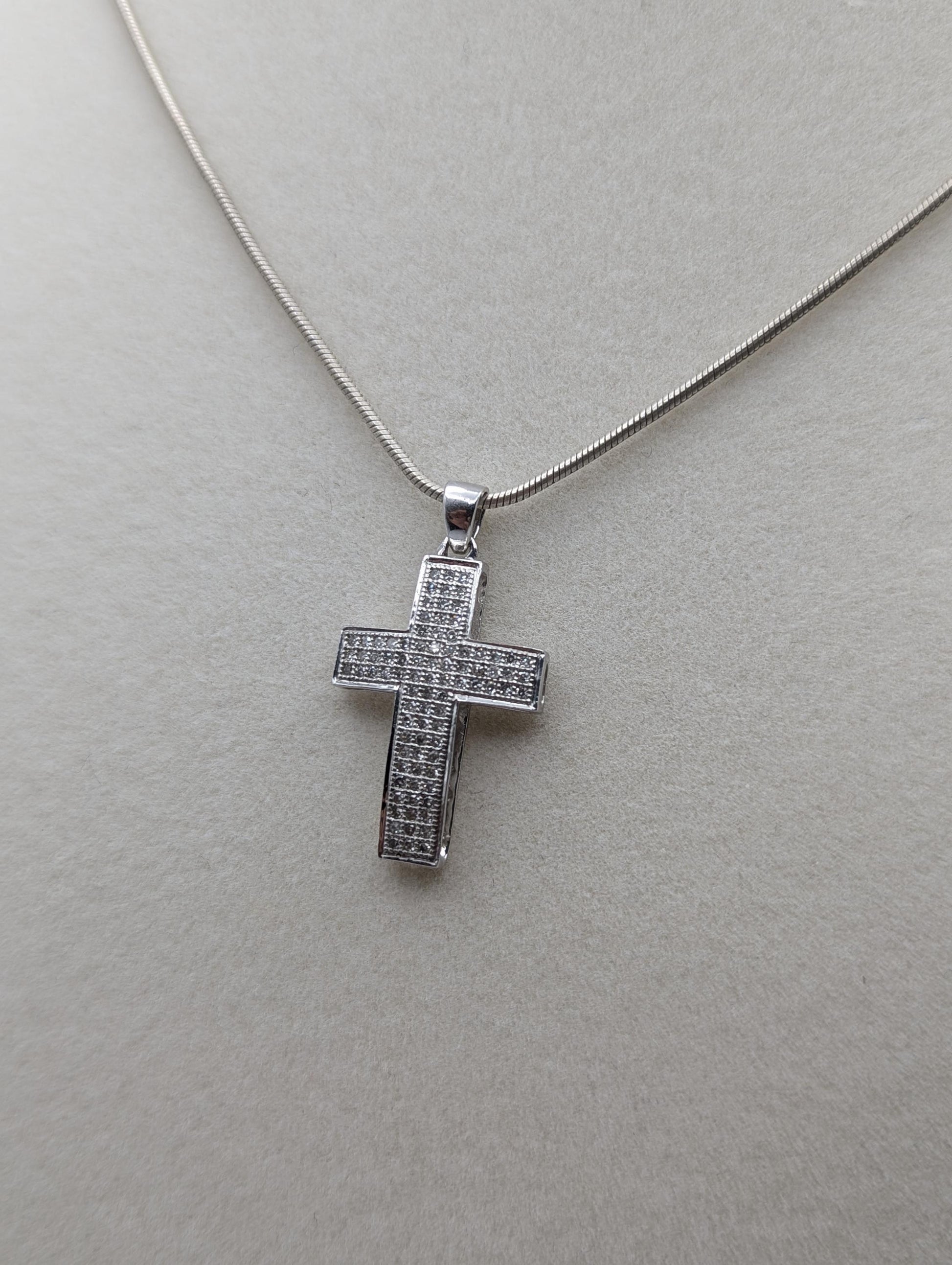 10K White Gold .43ctw Diamond Cross Pendant Crucifix Christian Pendant