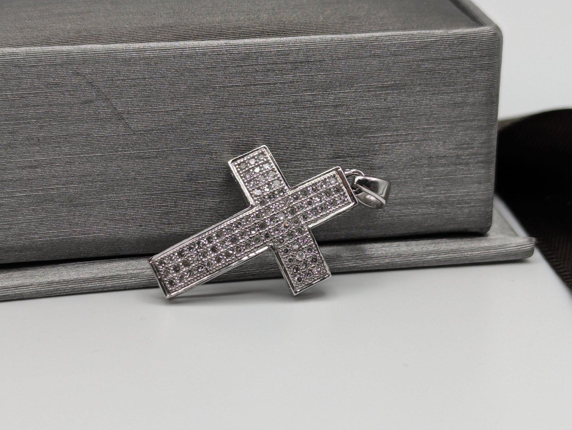 10K White Gold .43ctw Diamond Cross Pendant Crucifix Christian Pendant