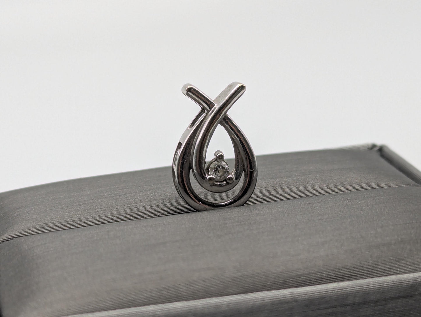 10K White Gold Diamond Tear Drop Pendant Diamond Pendant