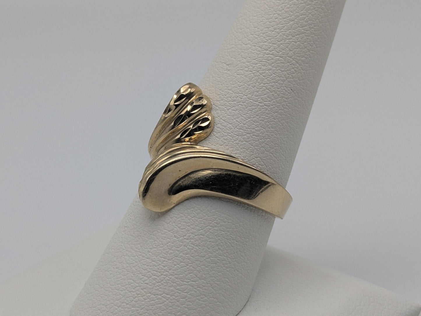10K Yellow Gold Wave Etched Ring Promise Love Cocktail Ring Fancy Infinity Band