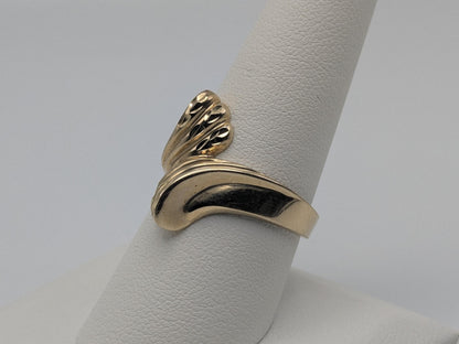 10K Yellow Gold Wave Etched Ring Promise Love Cocktail Ring Fancy Infinity Band
