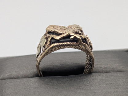 10k 12k Black Hills Gold Heavy 6.7 gr Agate Stone And  Gold Flying Eagle Ring