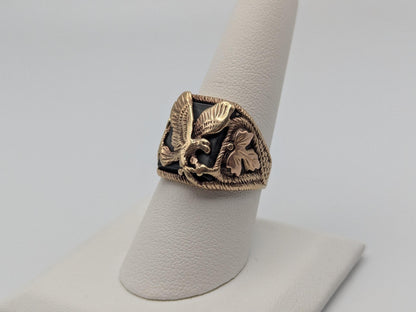 10k 12k Black Hills Gold Heavy 6.7 gr Agate Stone And  Gold Flying Eagle Ring