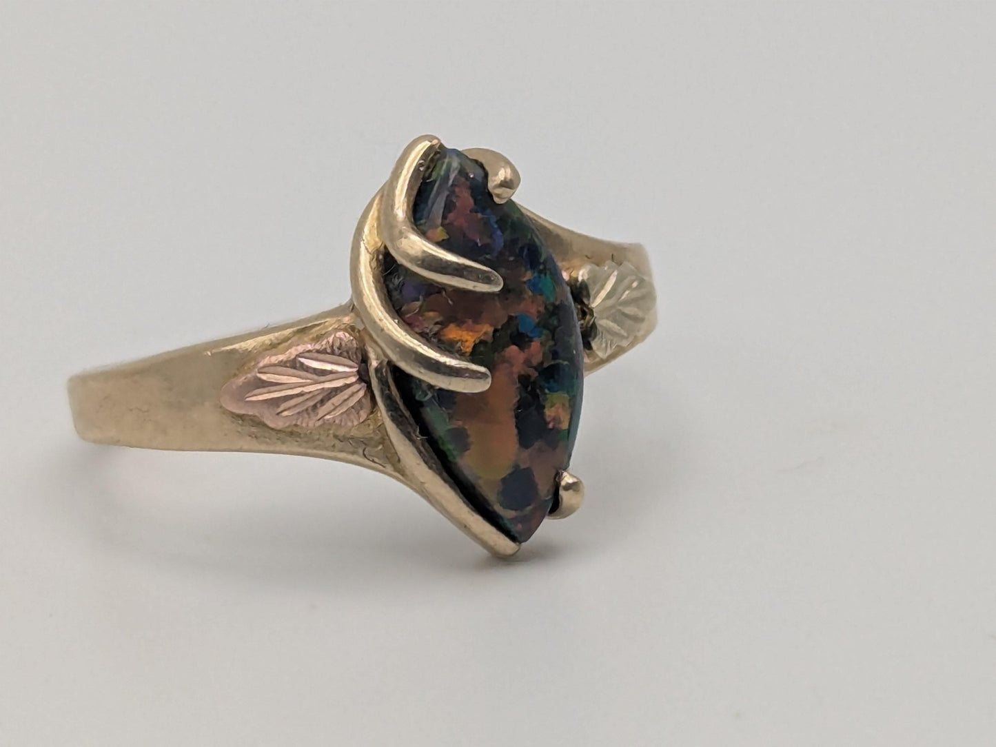 10k Black Hills Gold Fire Opal Vine Ring. Women's Black Hills Trio Gold Opal