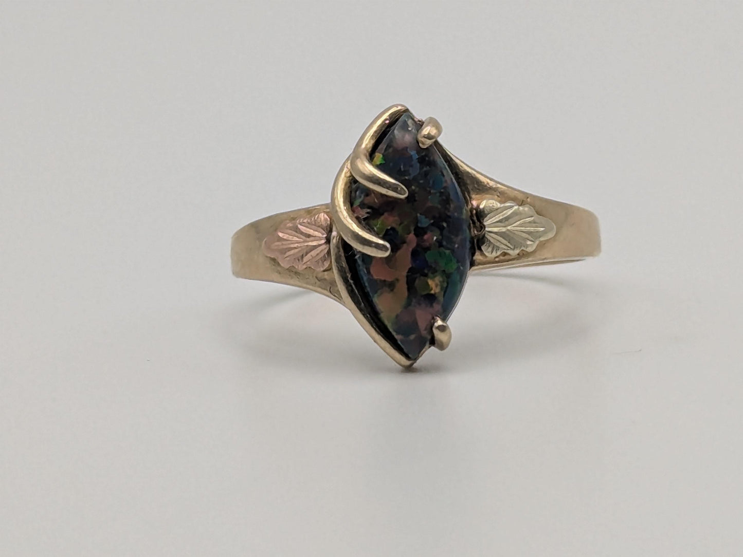 10k Black Hills Gold Fire Opal Vine Ring. Women's Black Hills Trio Gold Opal
