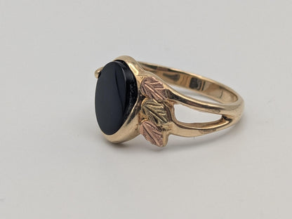 10k Black Hills Gold Onyx Vine Ring Black Hills Trio Gold Onyx Vine Ring.
