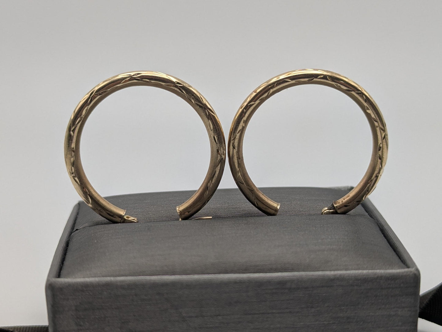 10k Large Vintage Gold Classic Etched Textured Hoop Earrings Gold Hoops Hinged