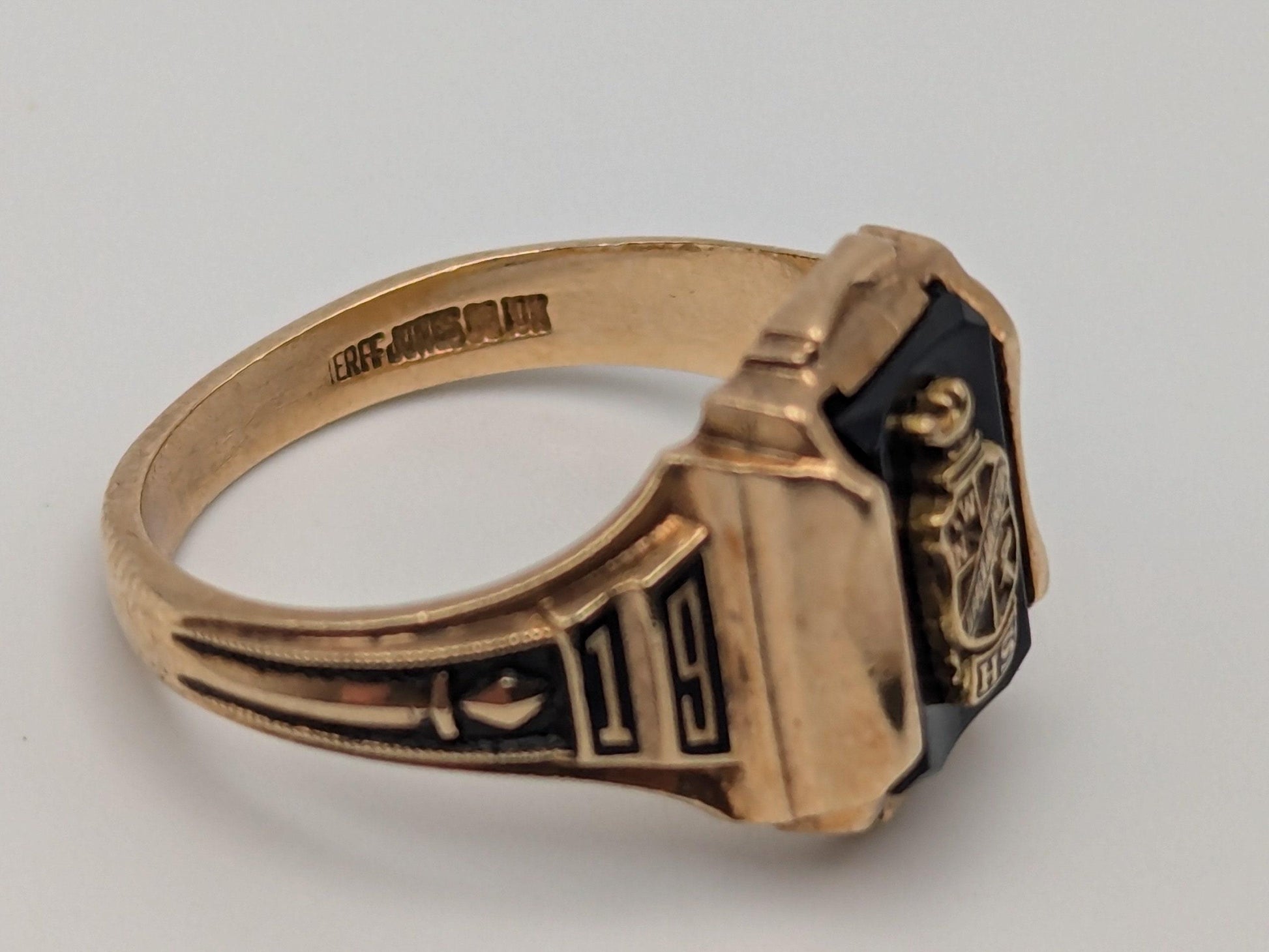 10k Vintage Solid 10k Yellow Gold Onyx  1966 High School Ring. 10k Pinky Ring.