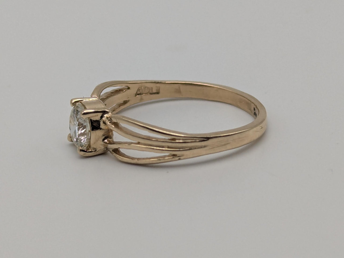 10k Yellow Gold .43ct Diamond Round Brilliant Cut Solitaire Wedding Promise
