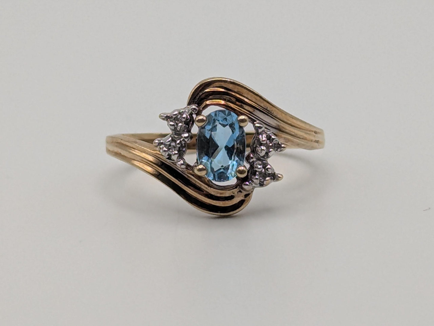 10k Yellow Gold Diamond and Blue Topaz Cocktail Ring