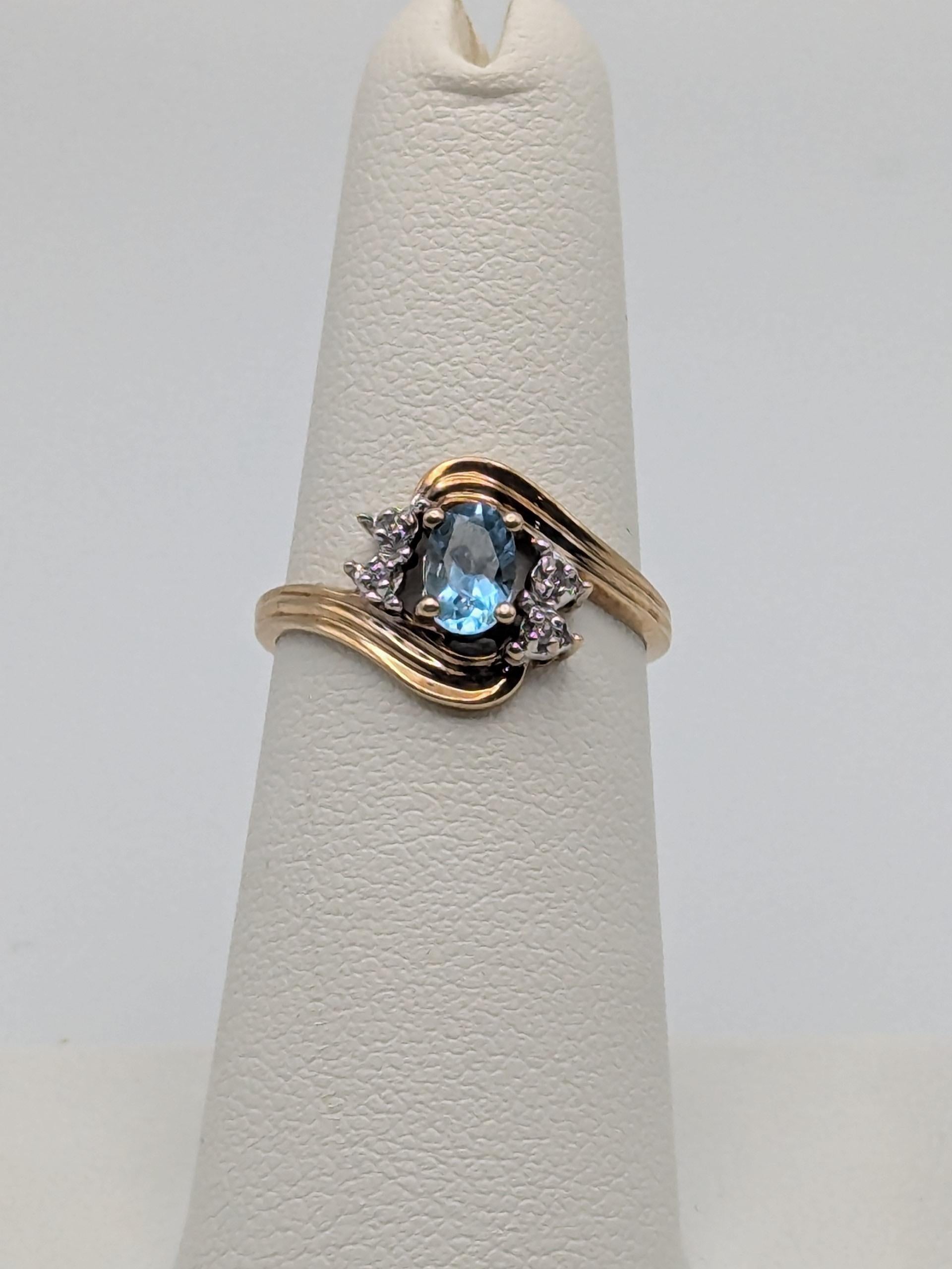 10k Yellow Gold Diamond and Blue Topaz Cocktail Ring