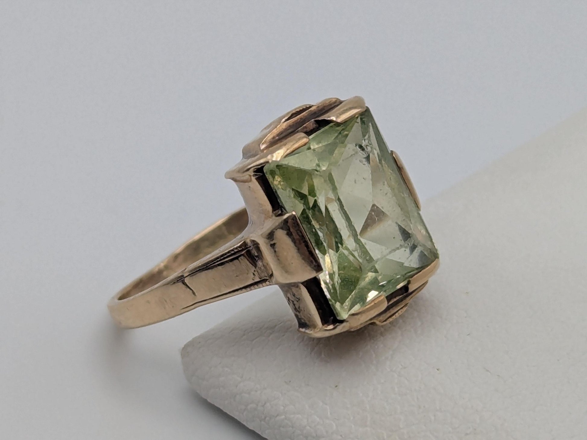 10k Yellow Gold Green Spinel Statement Ring Cocktail Ring