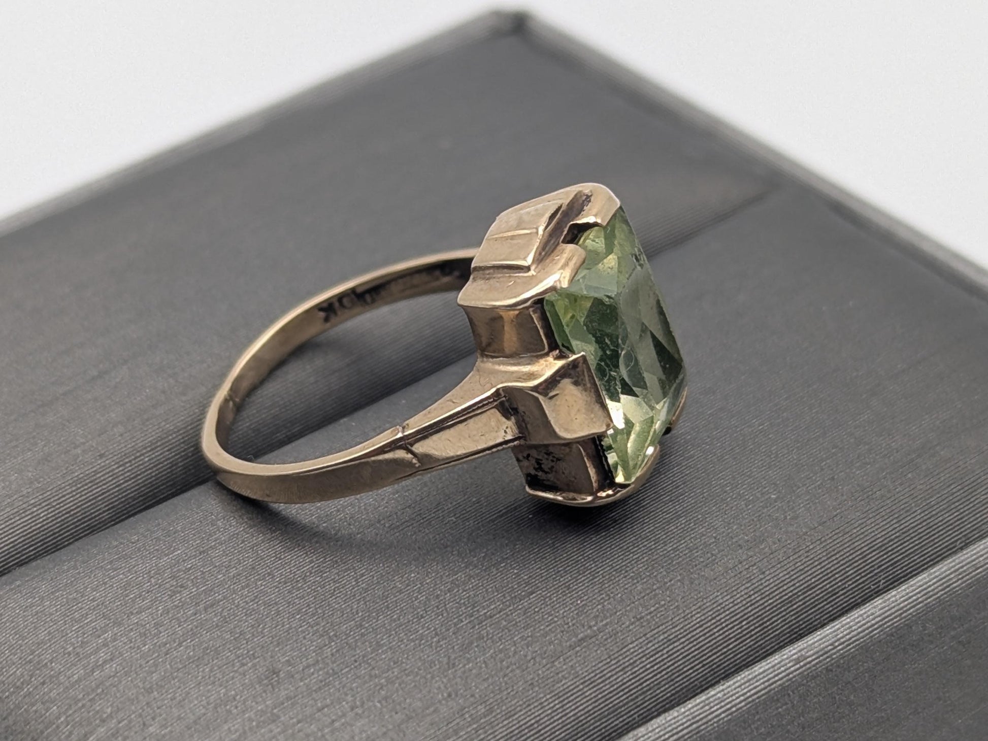 10k Yellow Gold Green Spinel Statement Ring Cocktail Ring