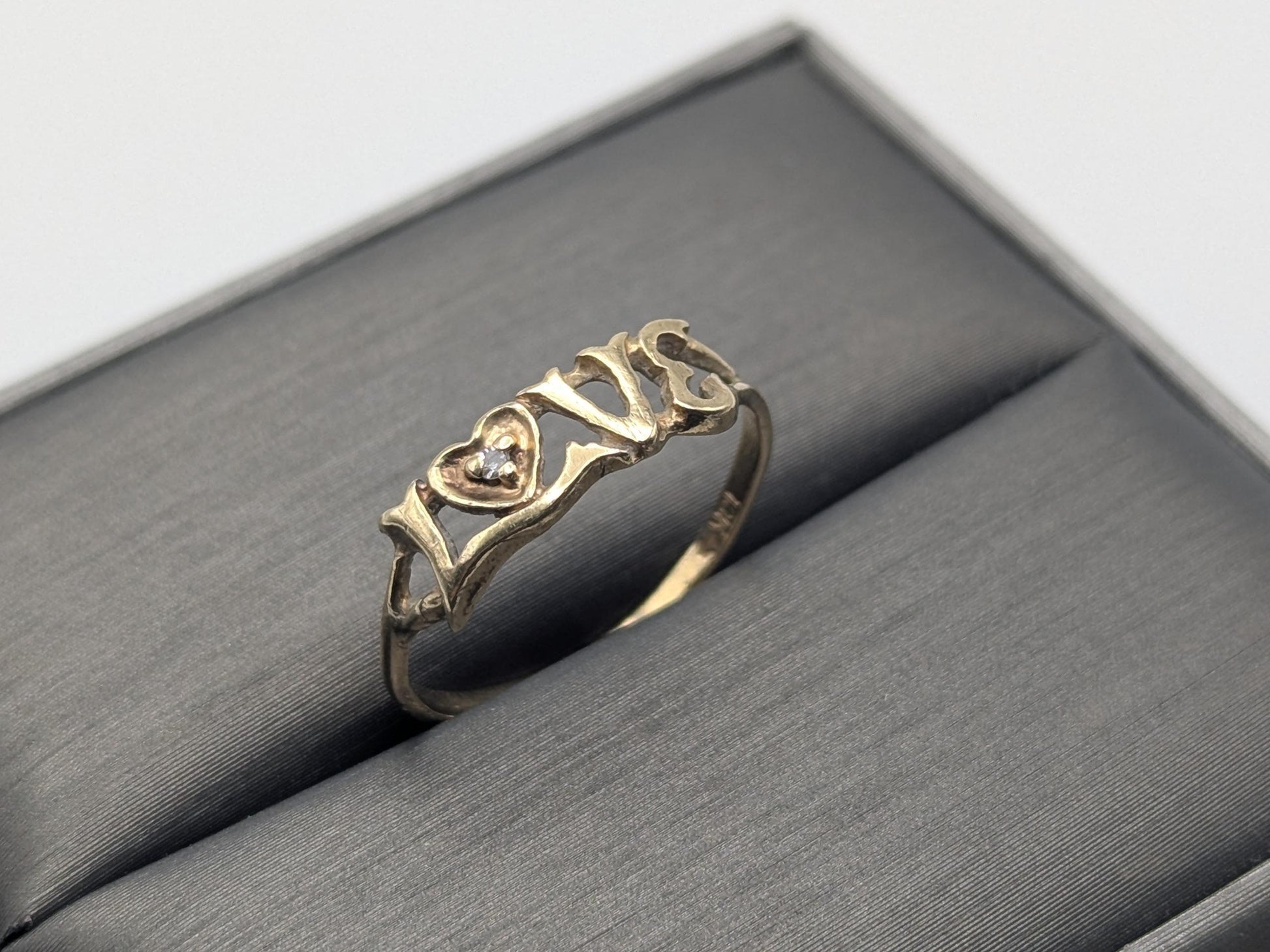 10k Yellow Gold Love Diamond Ring Promise Band Pinky Ring.