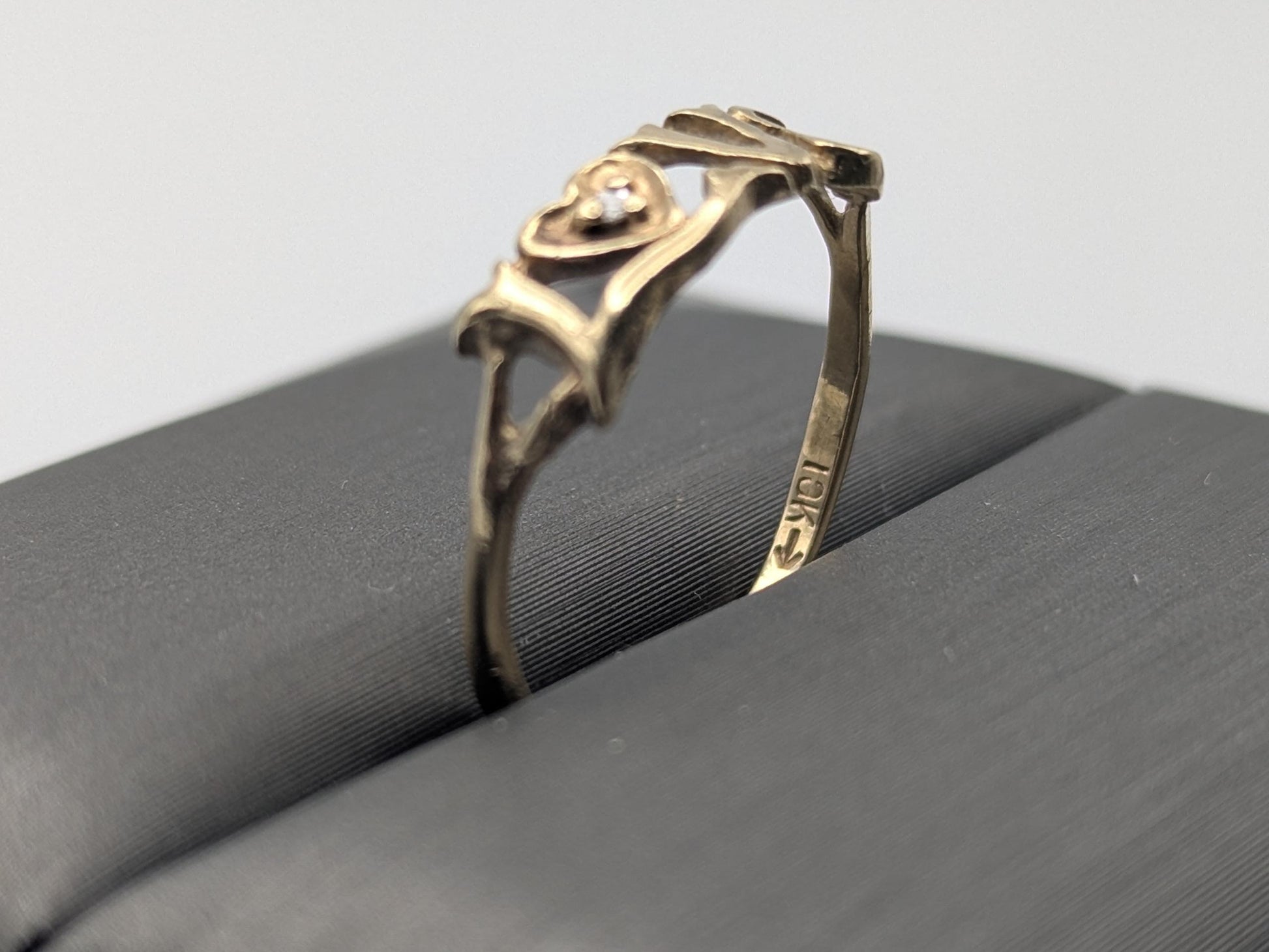 10k Yellow Gold Love Diamond Ring Promise Band Pinky Ring.