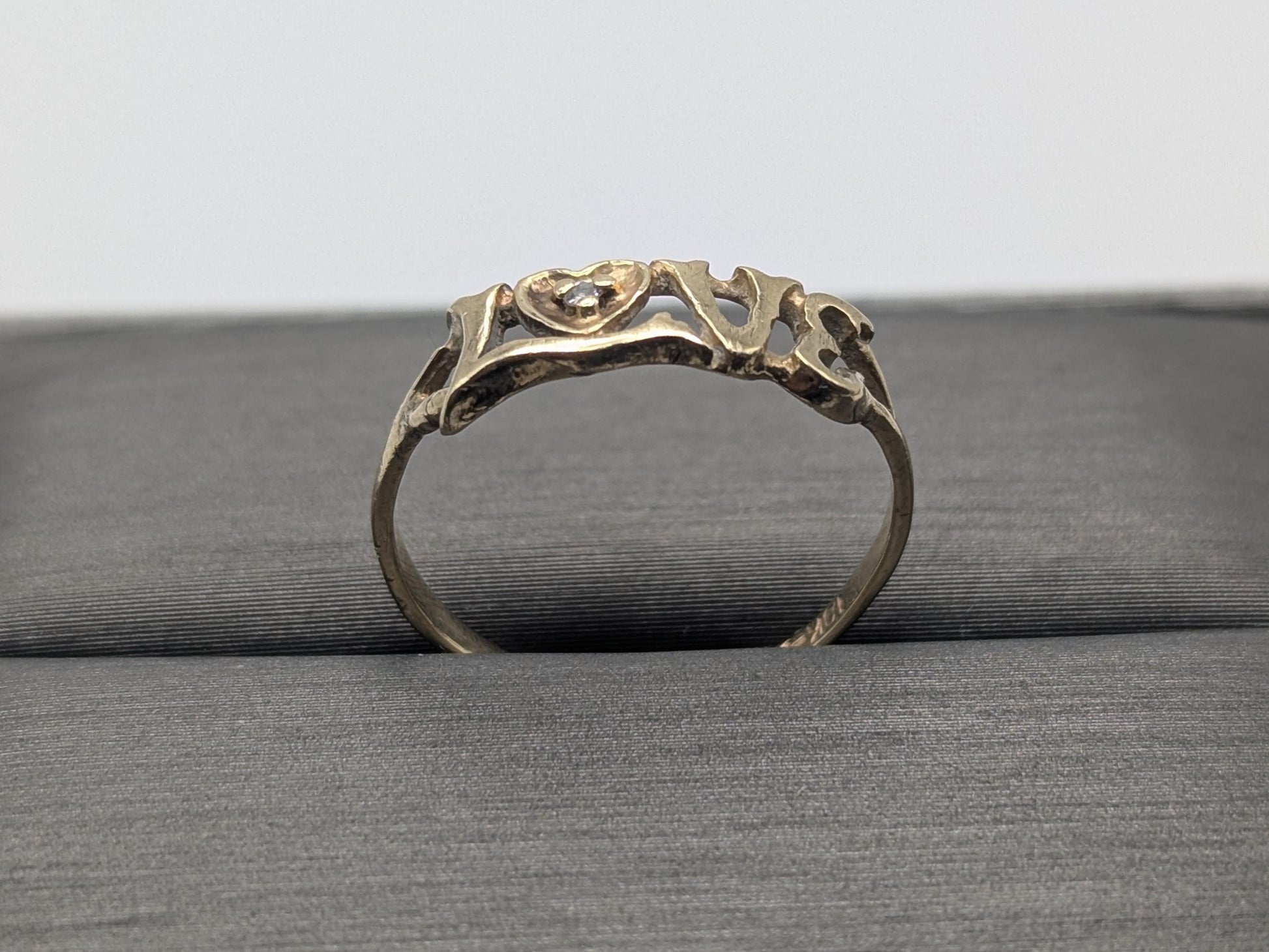 10k Yellow Gold Love Diamond Ring Promise Band Pinky Ring.