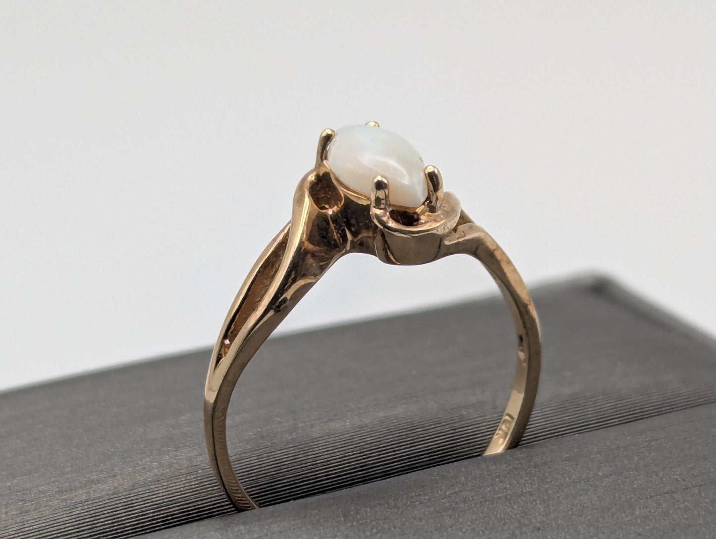 10k Yellow Gold Marquise Oval Opal Ring Wedding Statement Band Promise Ring