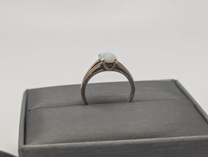 10k Yellow Gold Oval Opal Ring Wedding Statement Promise Band