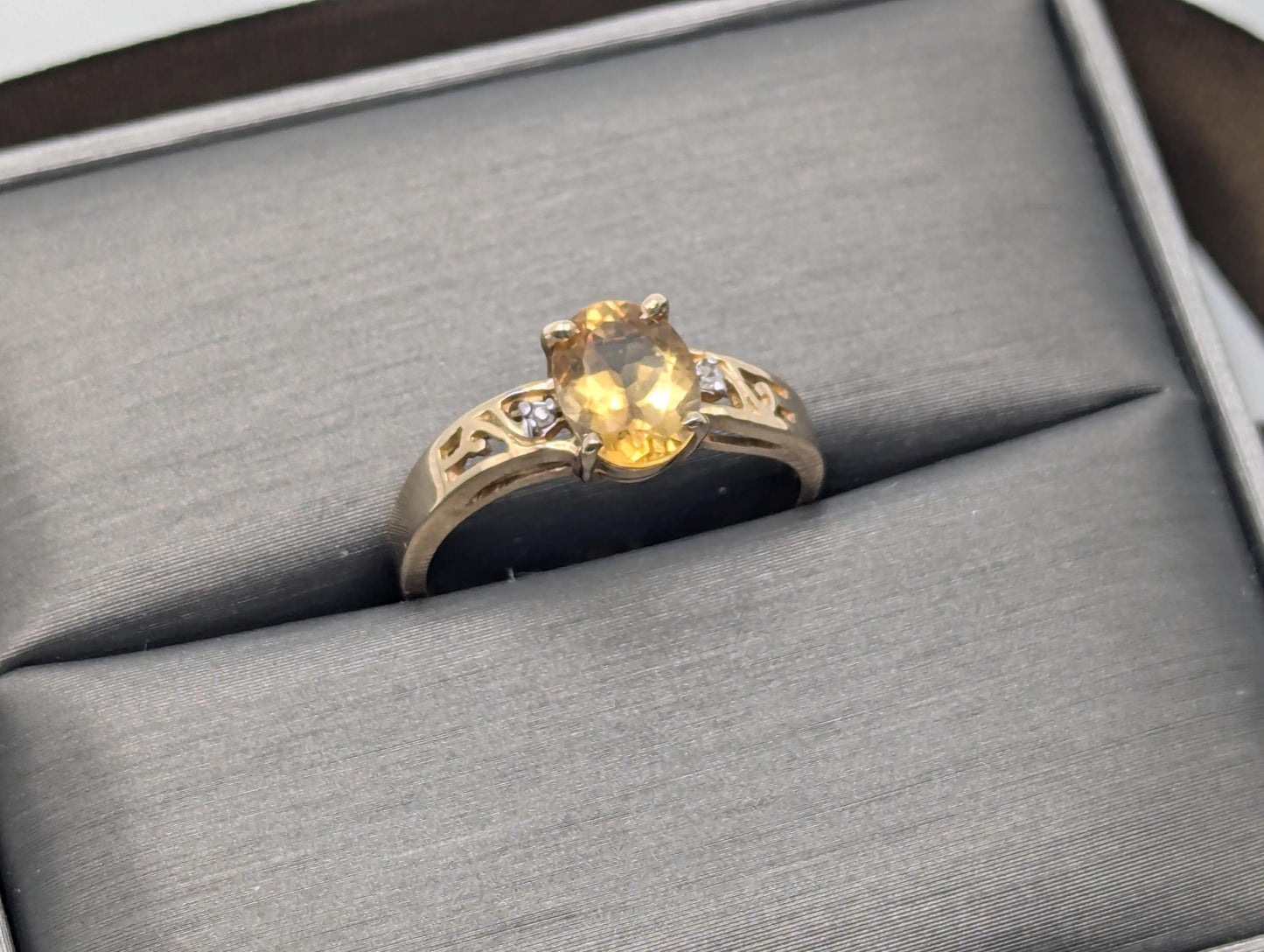 10k Yellow Gold Solitare Citrine Diamond Cocktail Band Promise Ring