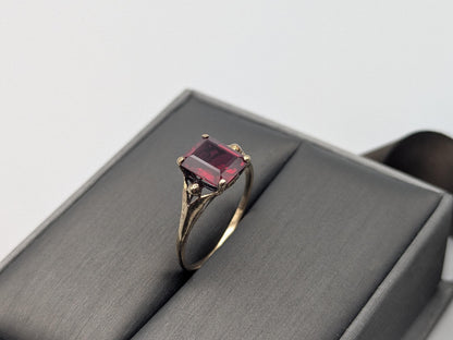 10k Yellow Gold Vintage Emerald Cut Ruby Solitaire Ring Promise Ring
