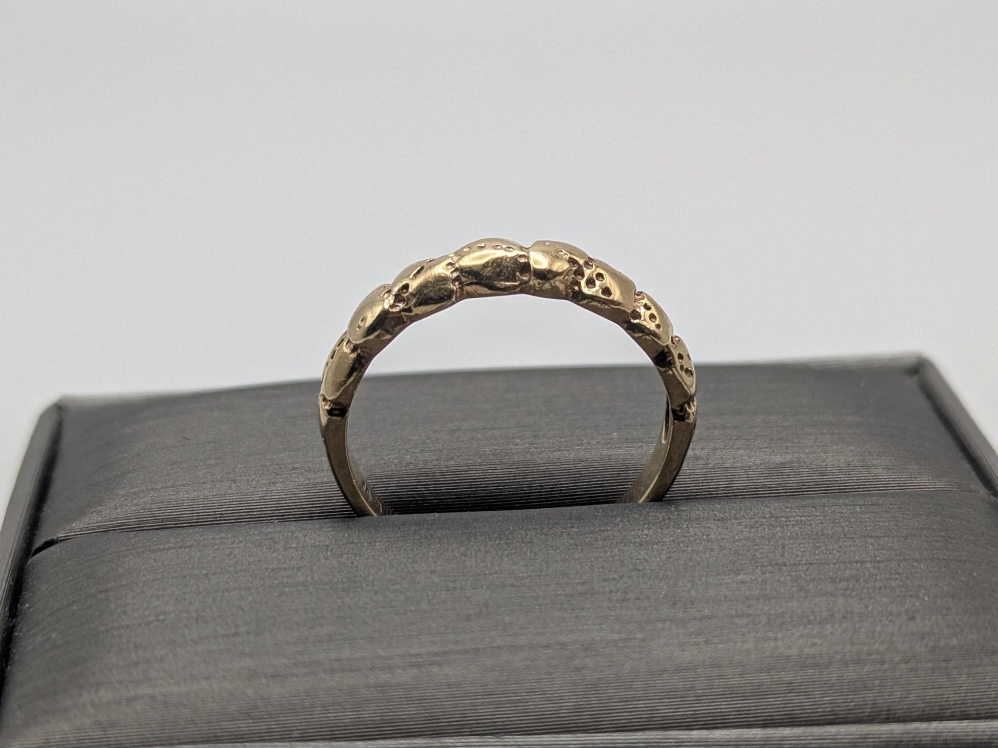 10k Yellow Gold Vintage Nugget Style Ring Wedding Band Promise Ring