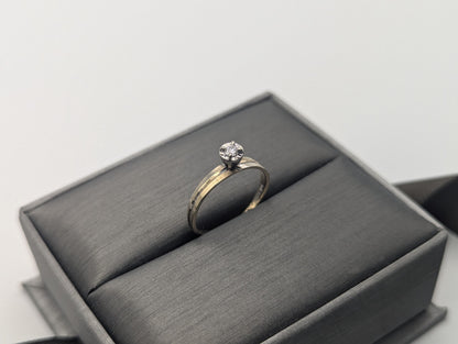10k Yellow and White Gold Textured Diamond Solitaire Wedding Ring. Engagement