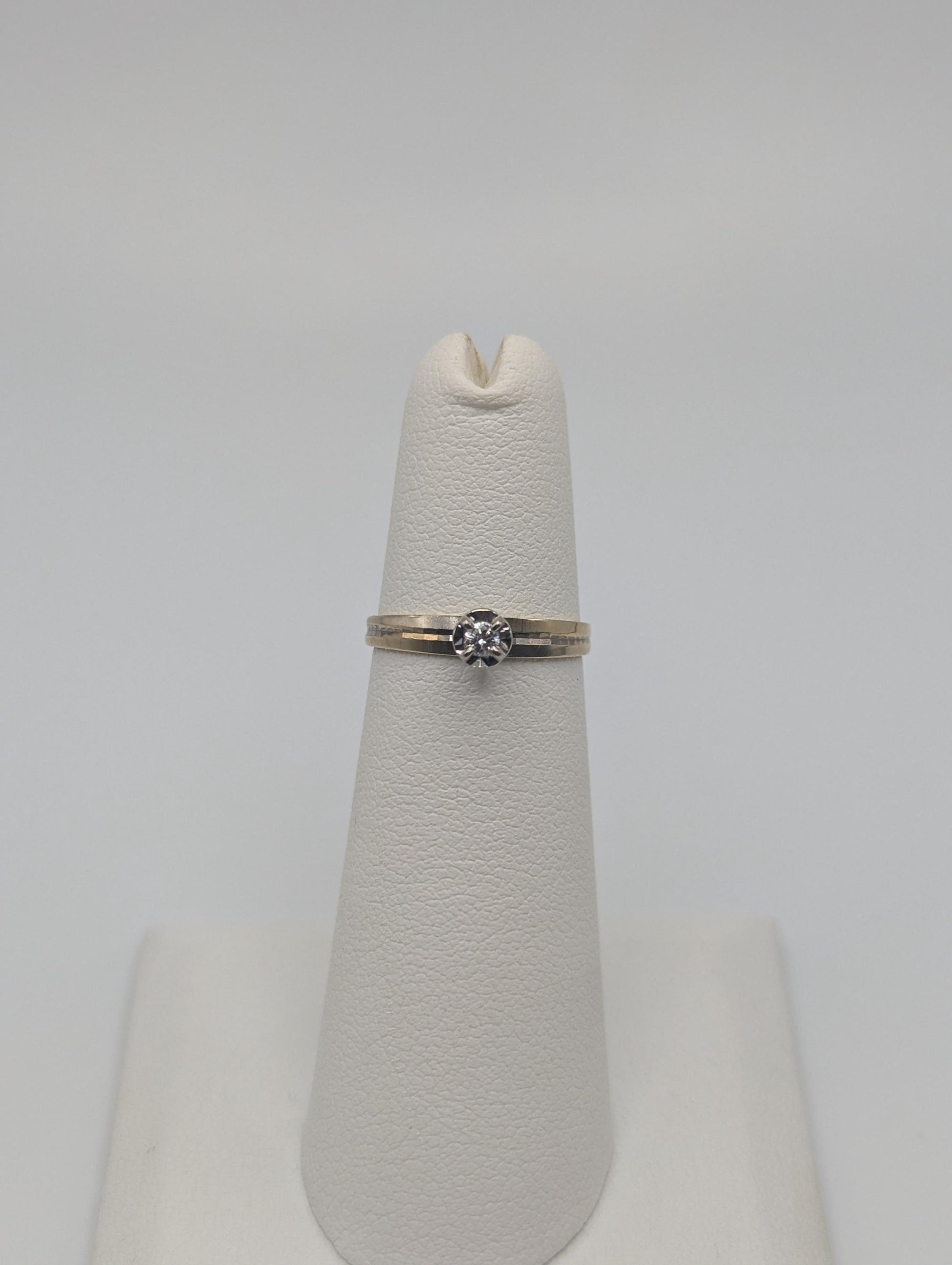 10k Yellow and White Gold Textured Diamond Solitaire Wedding Ring. Engagement