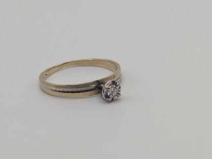 10k Yellow and White Gold Textured Diamond Solitaire Wedding Ring. Engagement