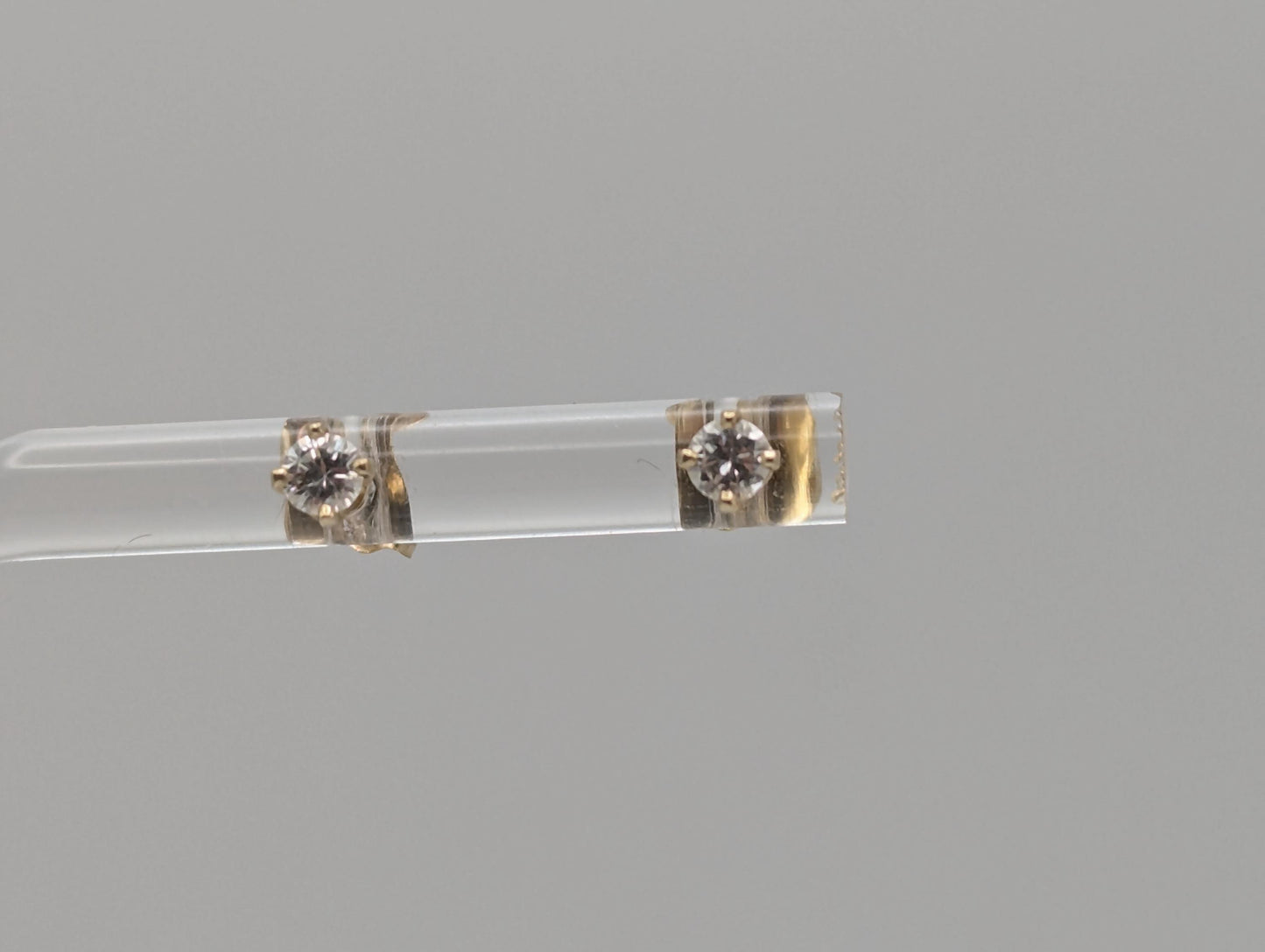 14K Yellow Gold .25ctw Diamond Stud Earrings Studs Minimalist Studs