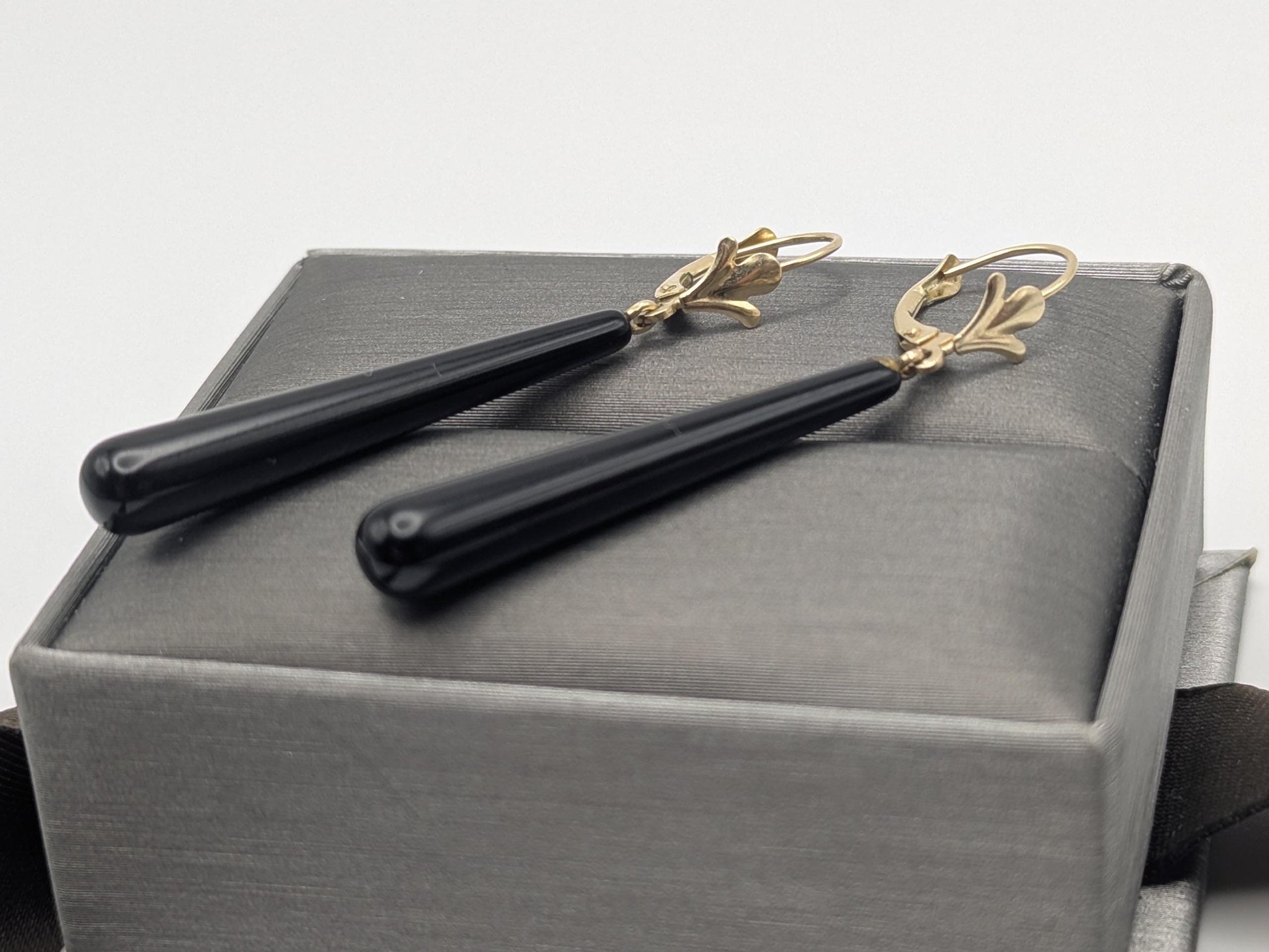 14K Yellow Gold Black Onyx Drop Dangle Earrings Teardrop Onyx Earrings.
