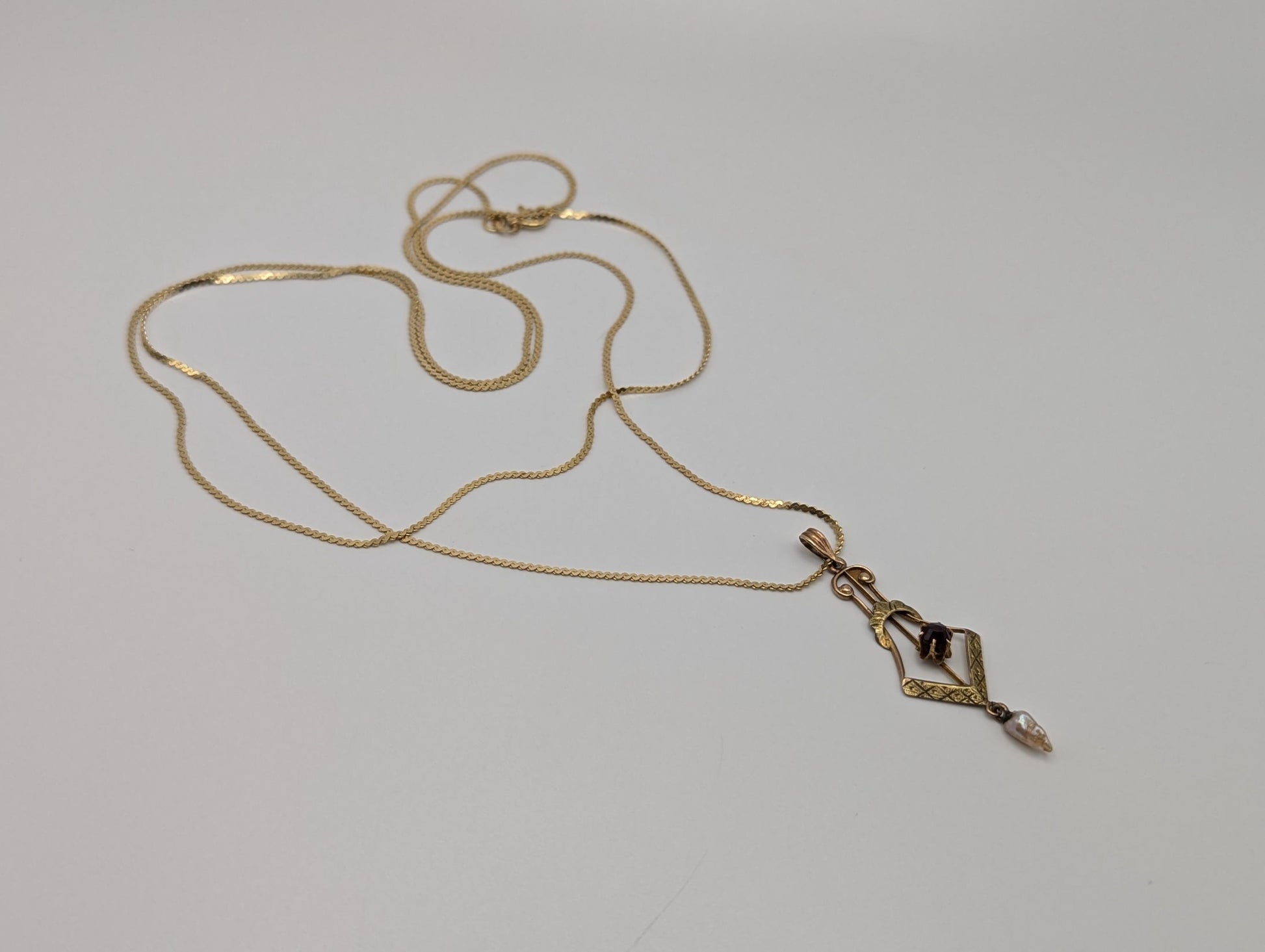 14K Yellow Gold Vintage Lavalier Pendant with Garnet and Seed Pearl Necklace