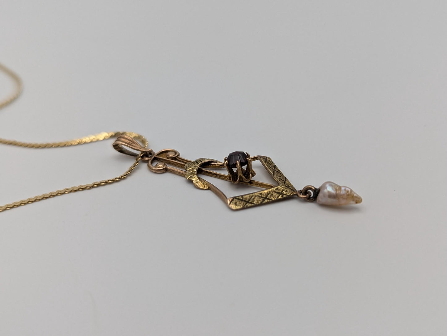 14K Yellow Gold Vintage Lavalier Pendant with Garnet and Seed Pearl Necklace