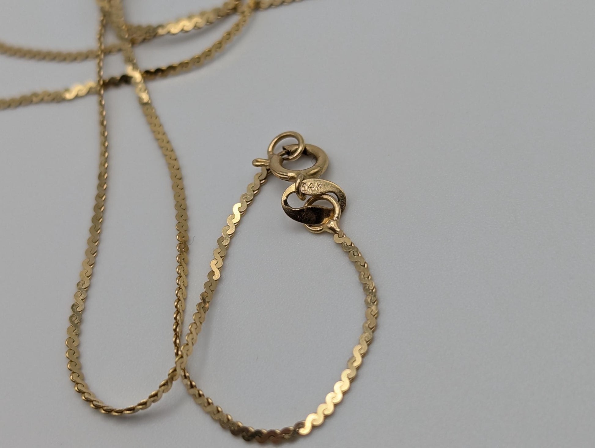 14K Yellow Gold Vintage Lavalier Pendant with Garnet and Seed Pearl Necklace