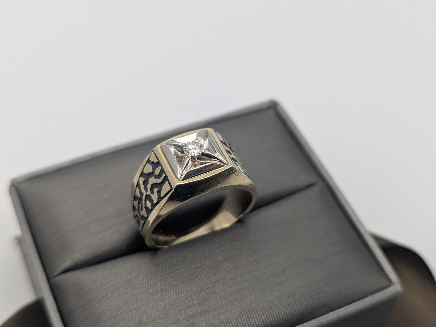 14k HEAVY Two-Tone  Gold 8.3gr Diamond Filigree Solitaire Ring Mens Wedding Ring