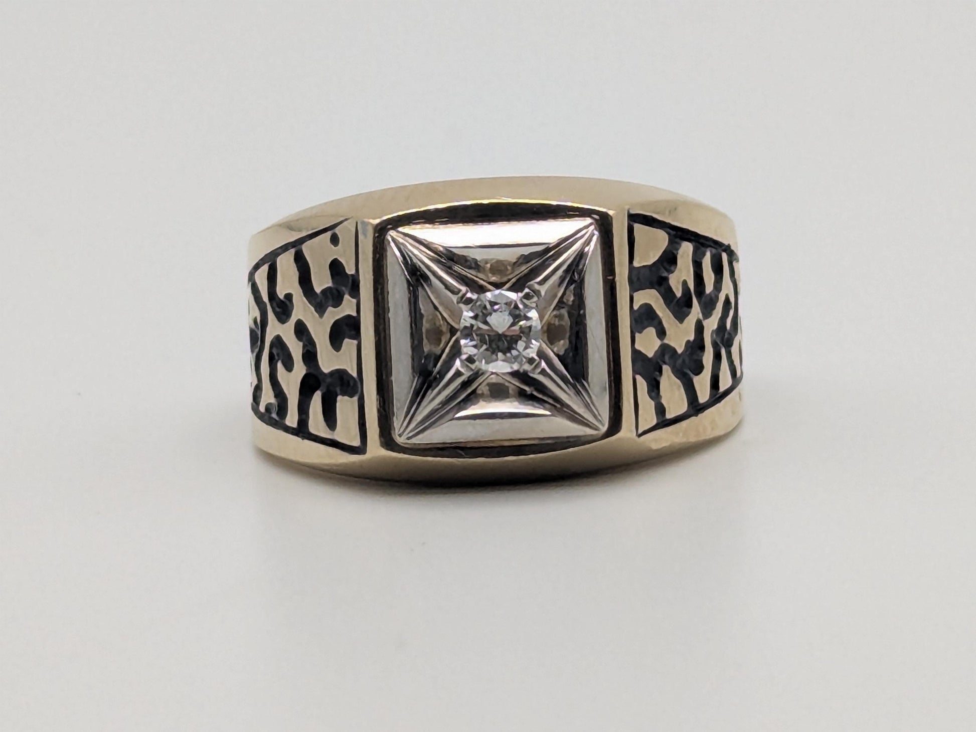 14k HEAVY Two-Tone  Gold 8.3gr Diamond Filigree Solitaire Ring Mens Wedding Ring
